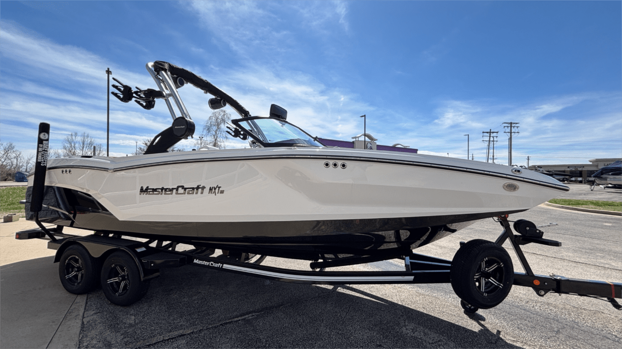 2025 MasterCraft NXT24
