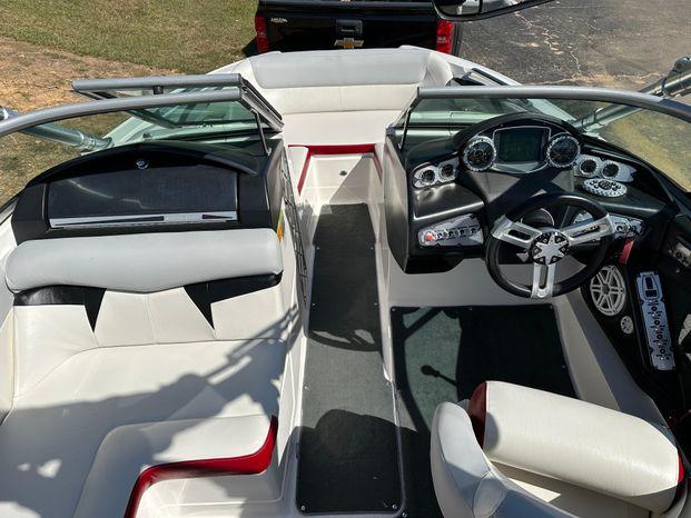 2010 MasterCraft X2