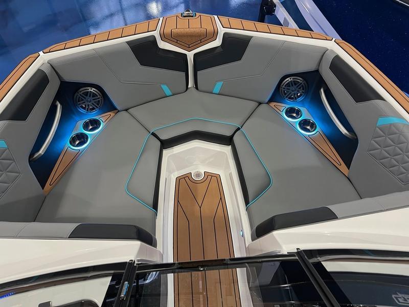 2025 Nautique GS20