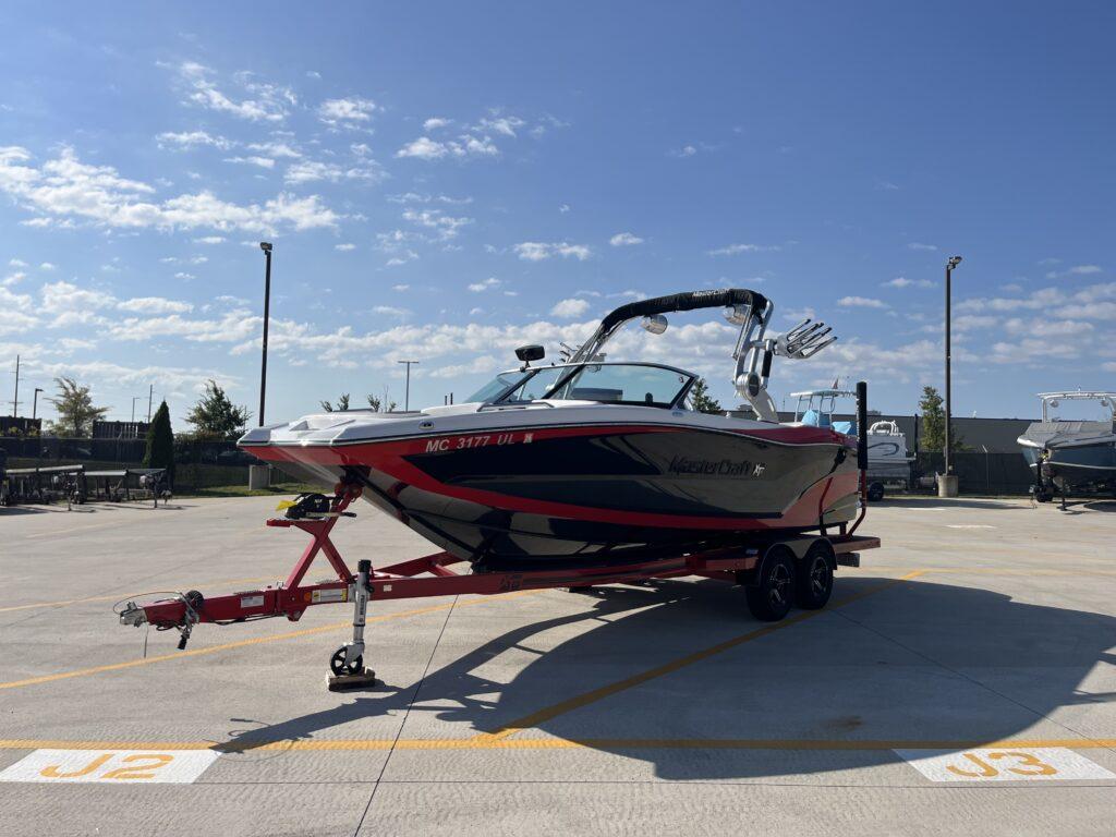 2020 MasterCraft XT22