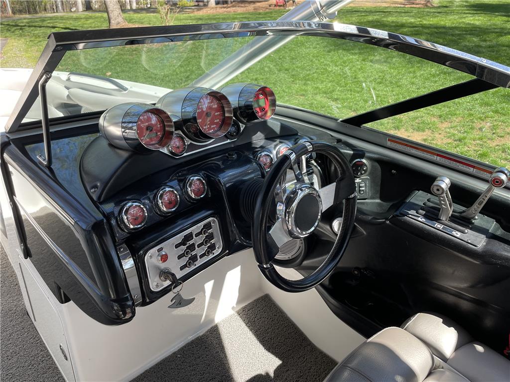 2006 Mastercraft X80 with twin MCX 350’s