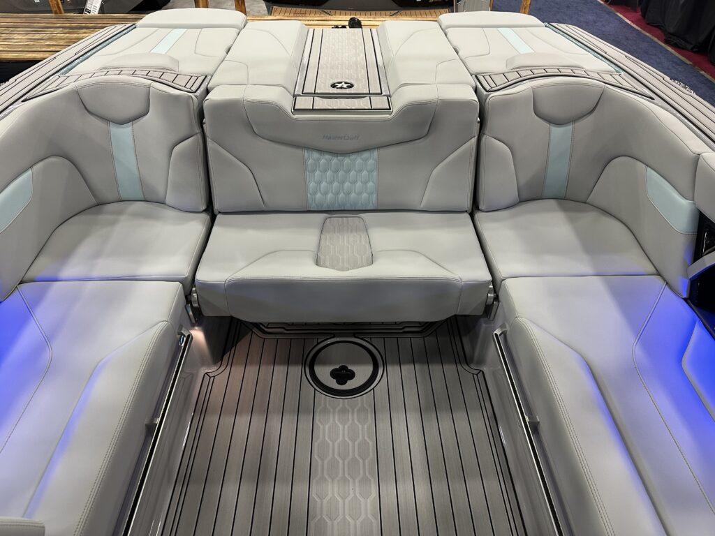 2025 MasterCraft XT22
