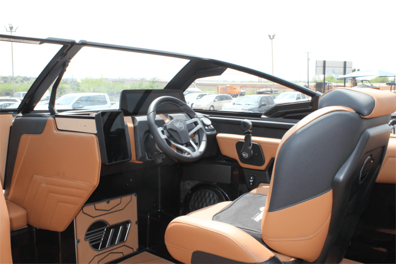 2025 Malibu 25 LSV