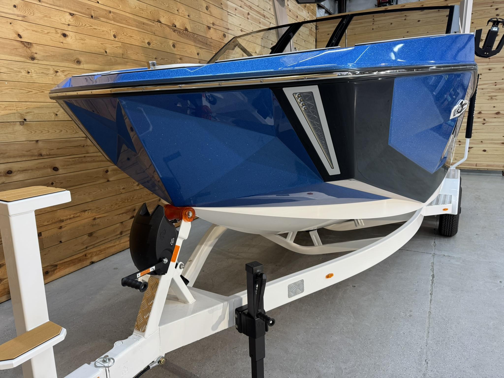 2025 Nautique G23 Icon