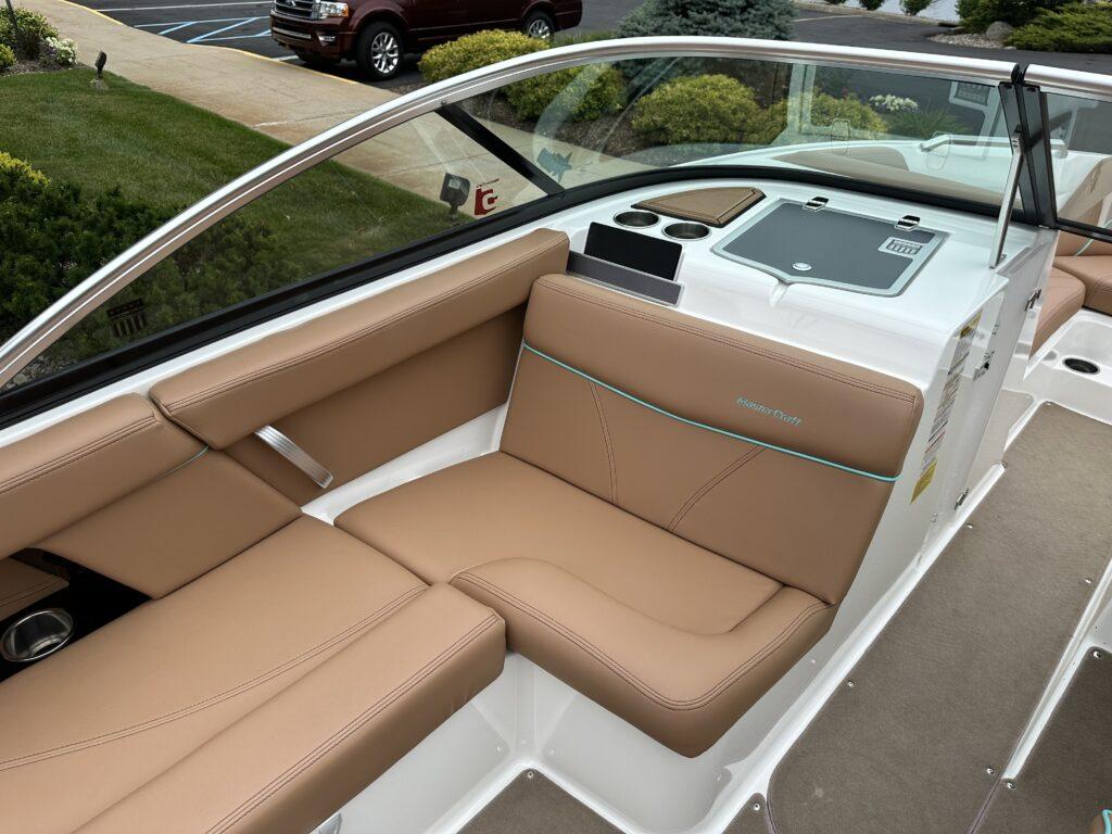 2019 MasterCraft XT21