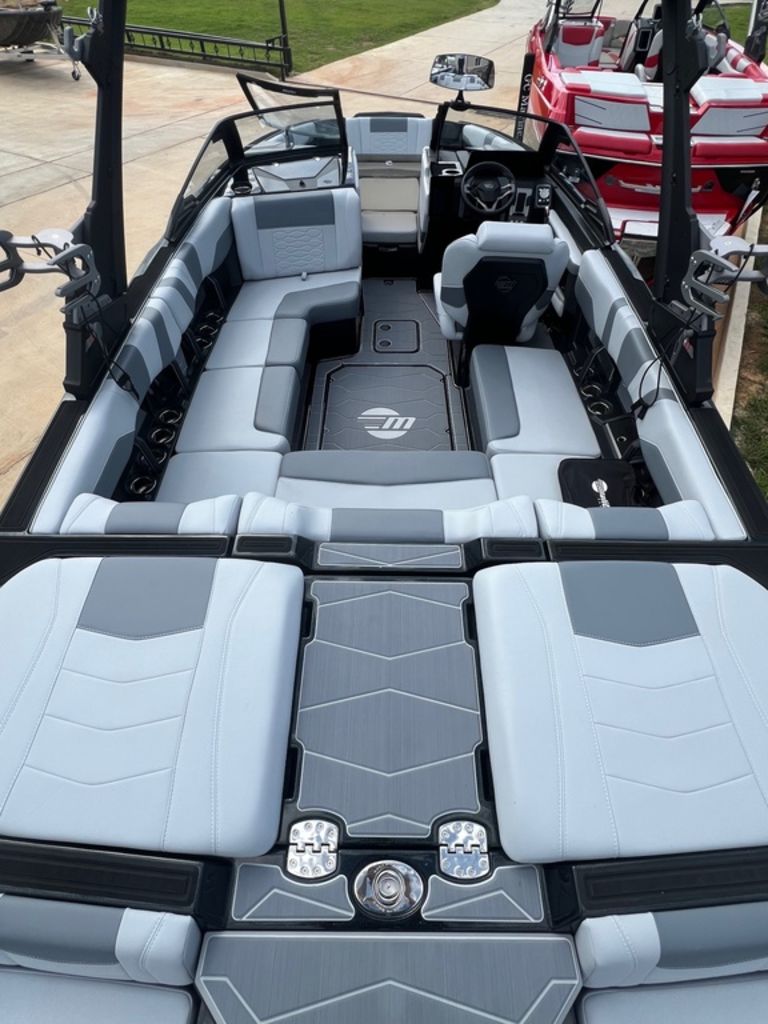 2025 Malibu Boats 22 MXZ