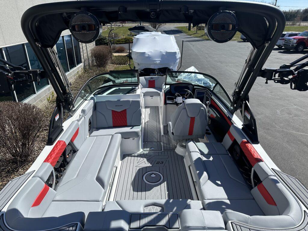 2024 MasterCraft XT23 Demo