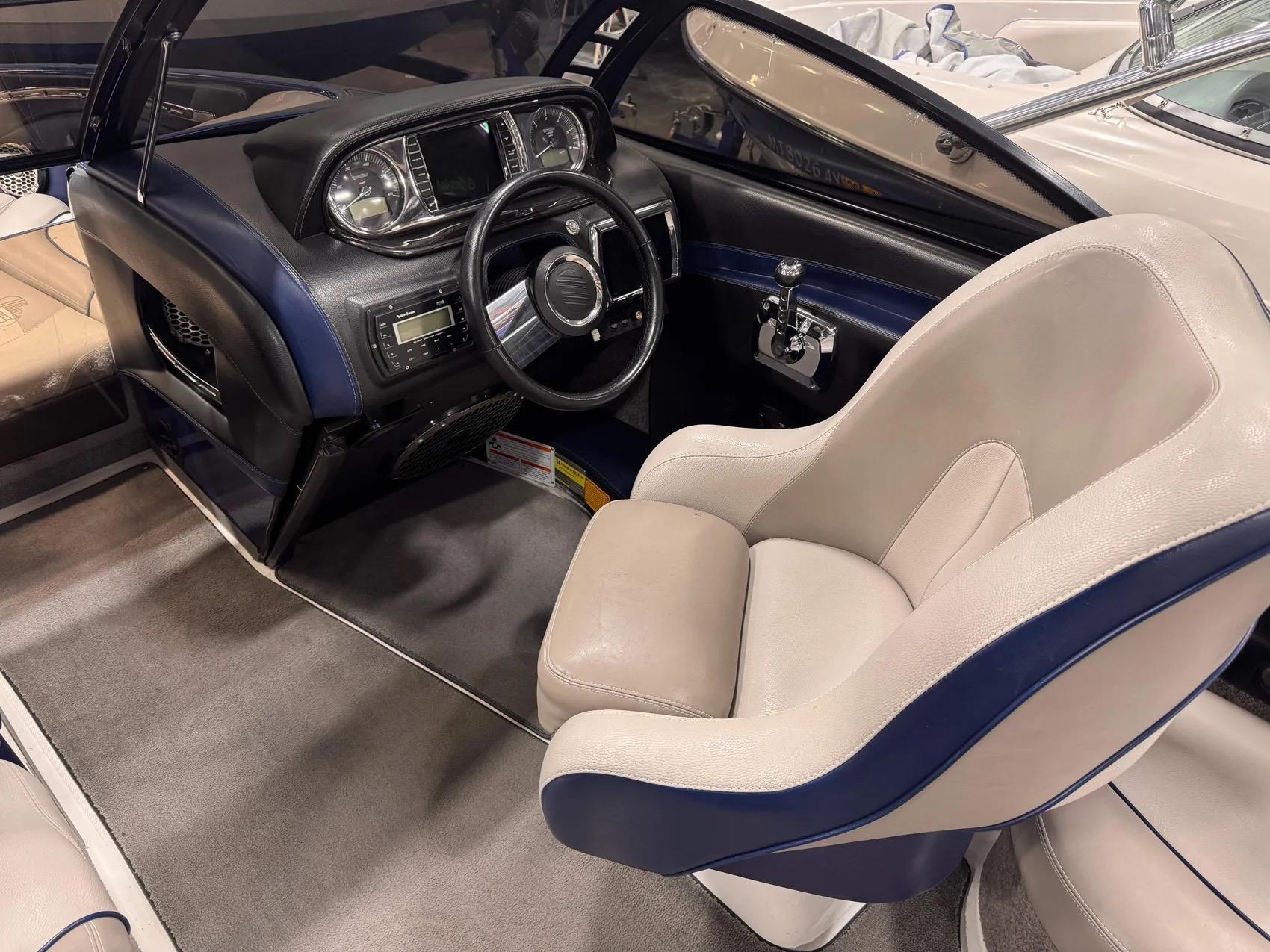 2013 Malibu Wakesetter VLX