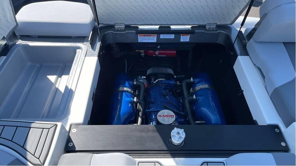 2024 MasterCraft XT23