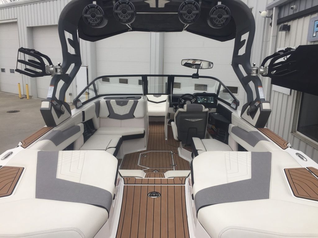 2021 Nautique Super Air Nautique G23