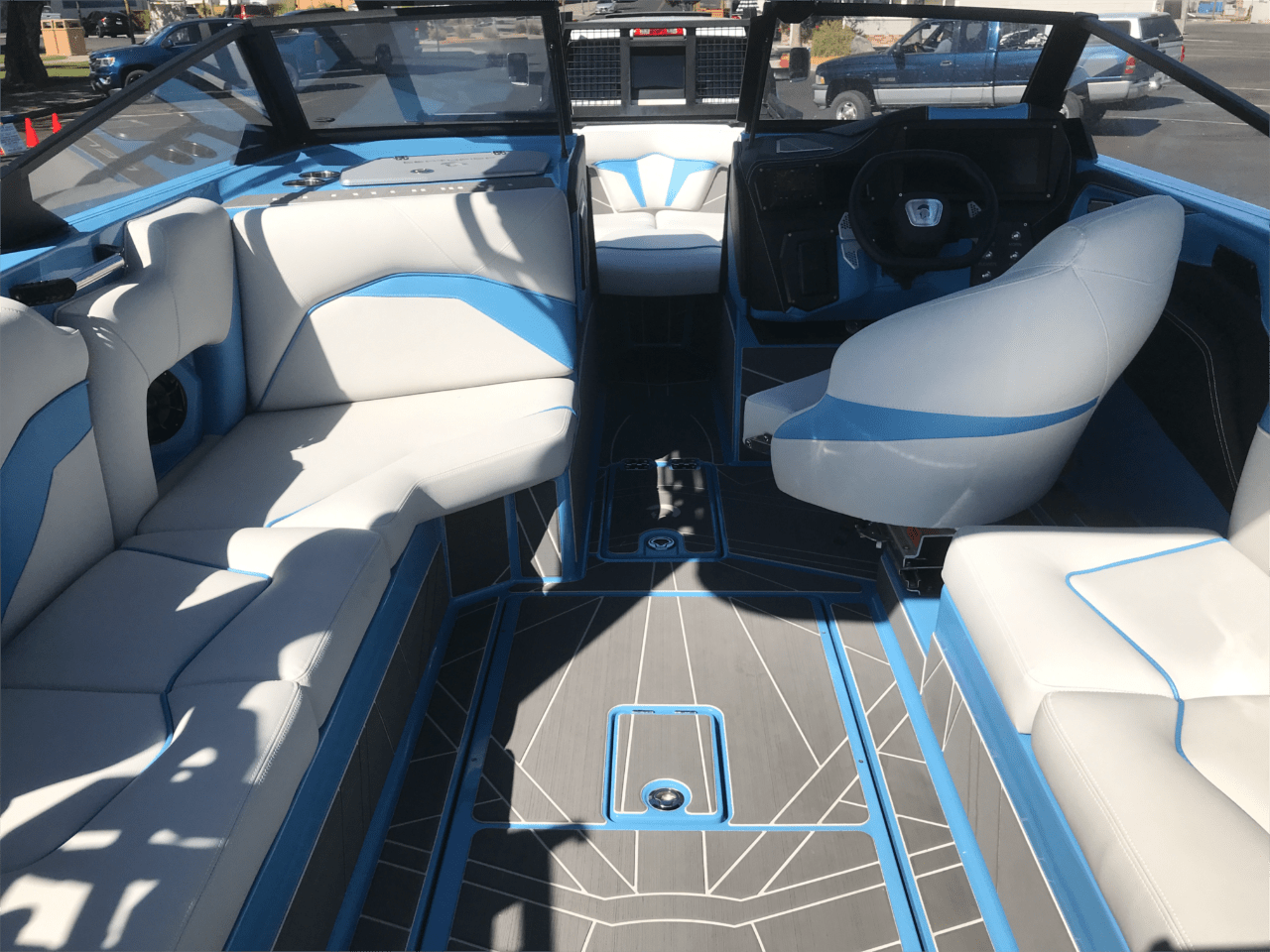 2024 CENTURION FE22 DEMO BOAT
