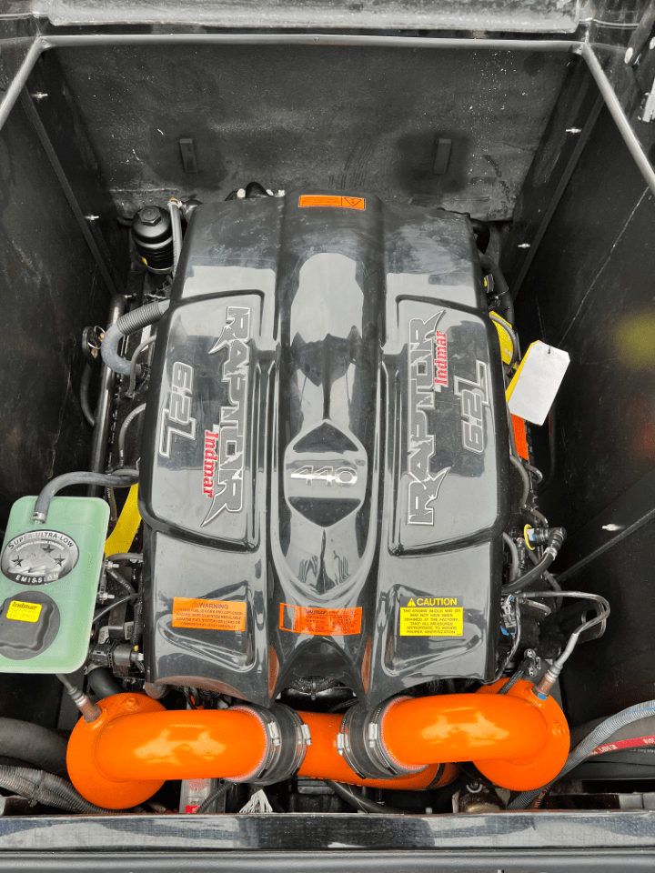 2019 Tige RZX3 24’ Fully Loaded ONLY 139hrs!