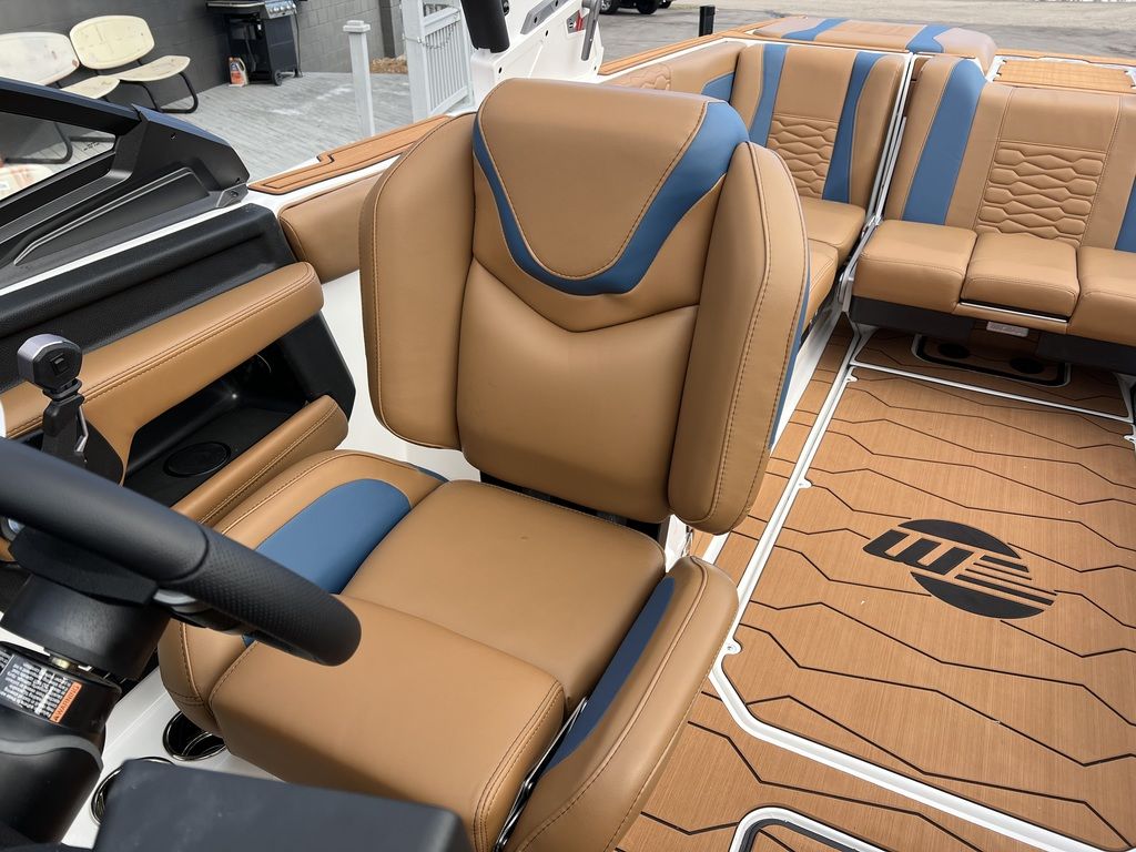 2025 Malibu Boats 24 MXZ