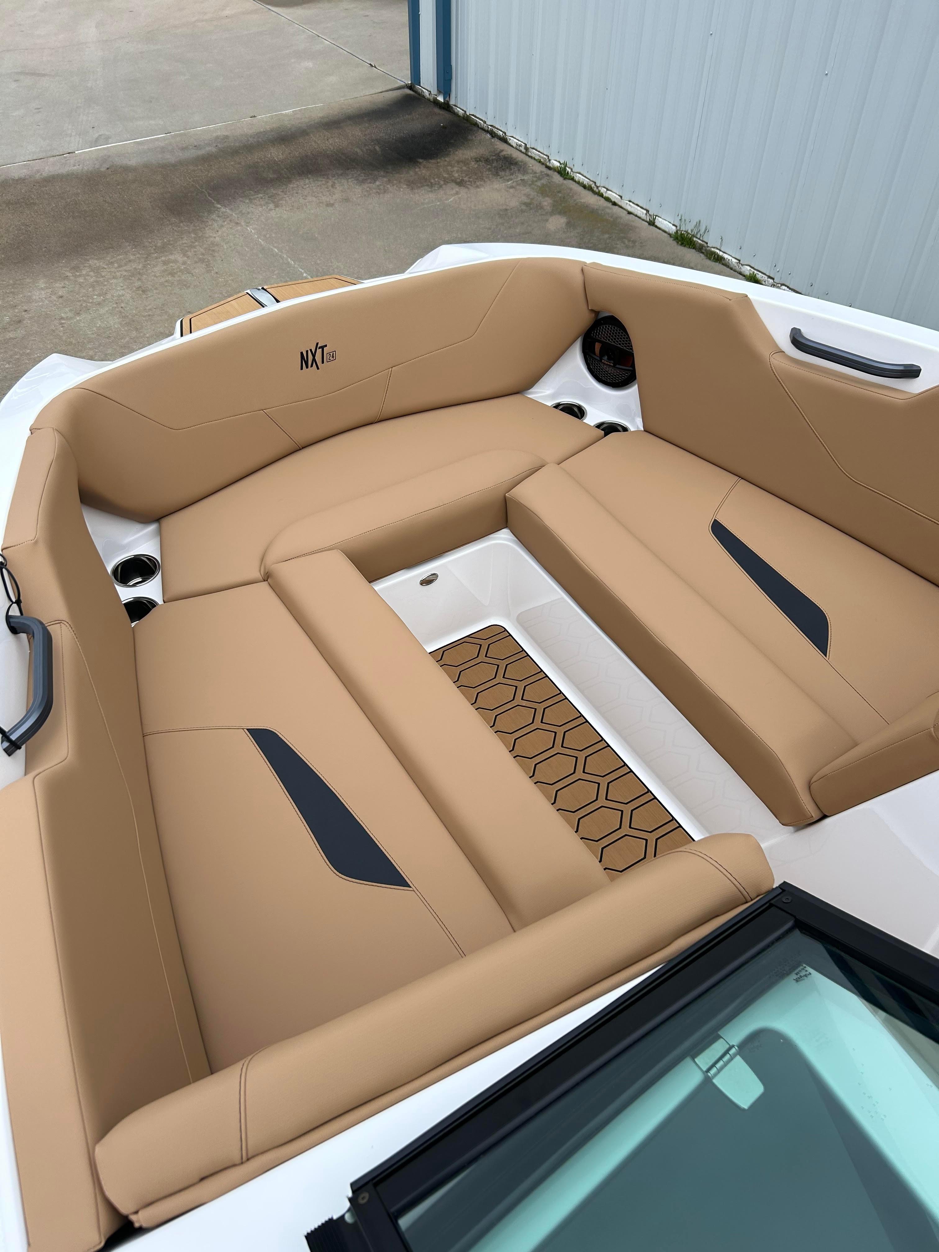 NEW 2024 MASTERCRAFT NXT24 &#8211; READY TO MAKE A DEAL