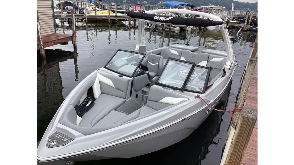2025 Tige Z3 &#8211; Trailer included