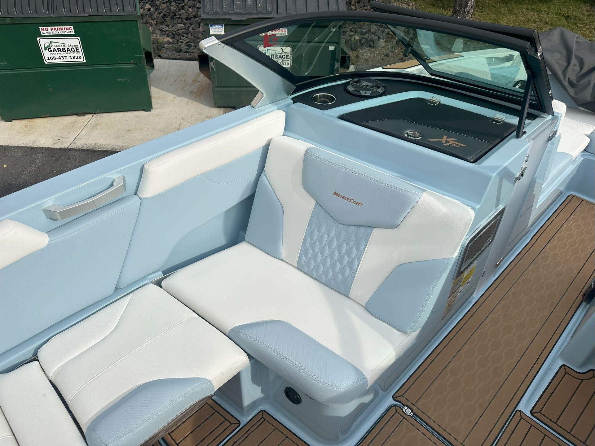 2022 MasterCraft XT24