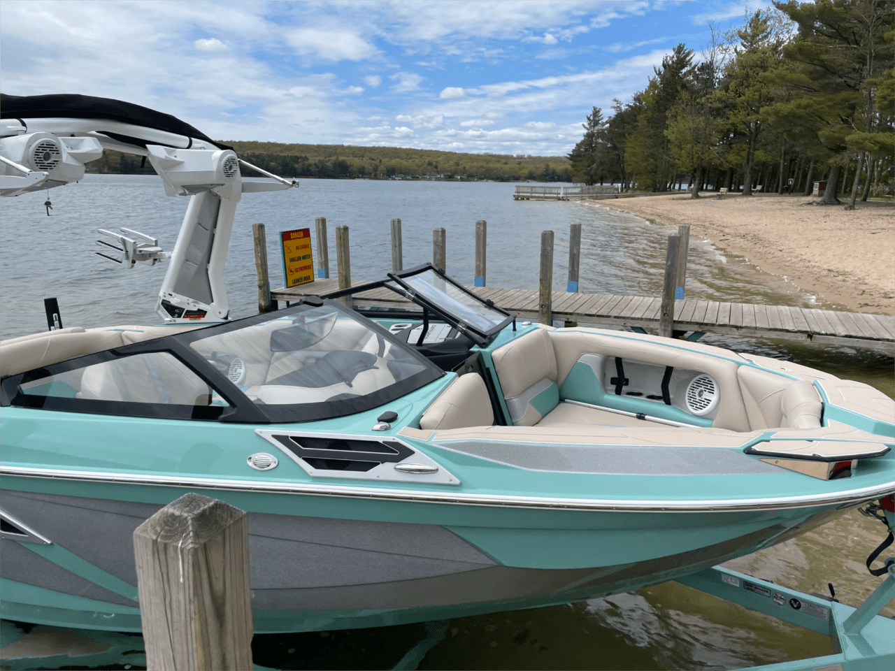 Centurion Boats Ri230 V-Drive 23 2022