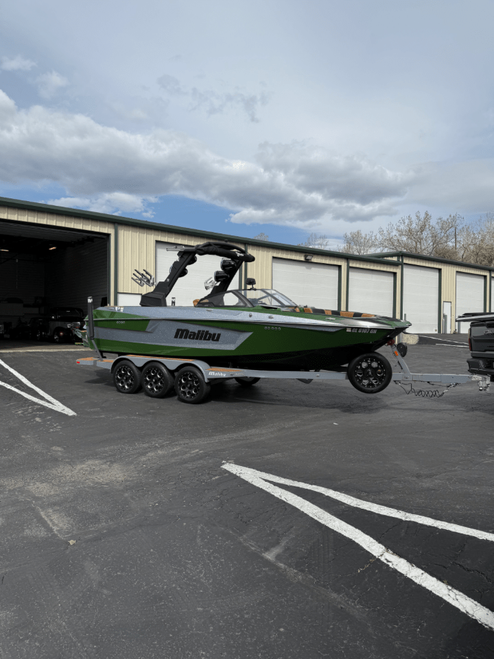 2021 Malibu 23 MXZ – Fully Loaded