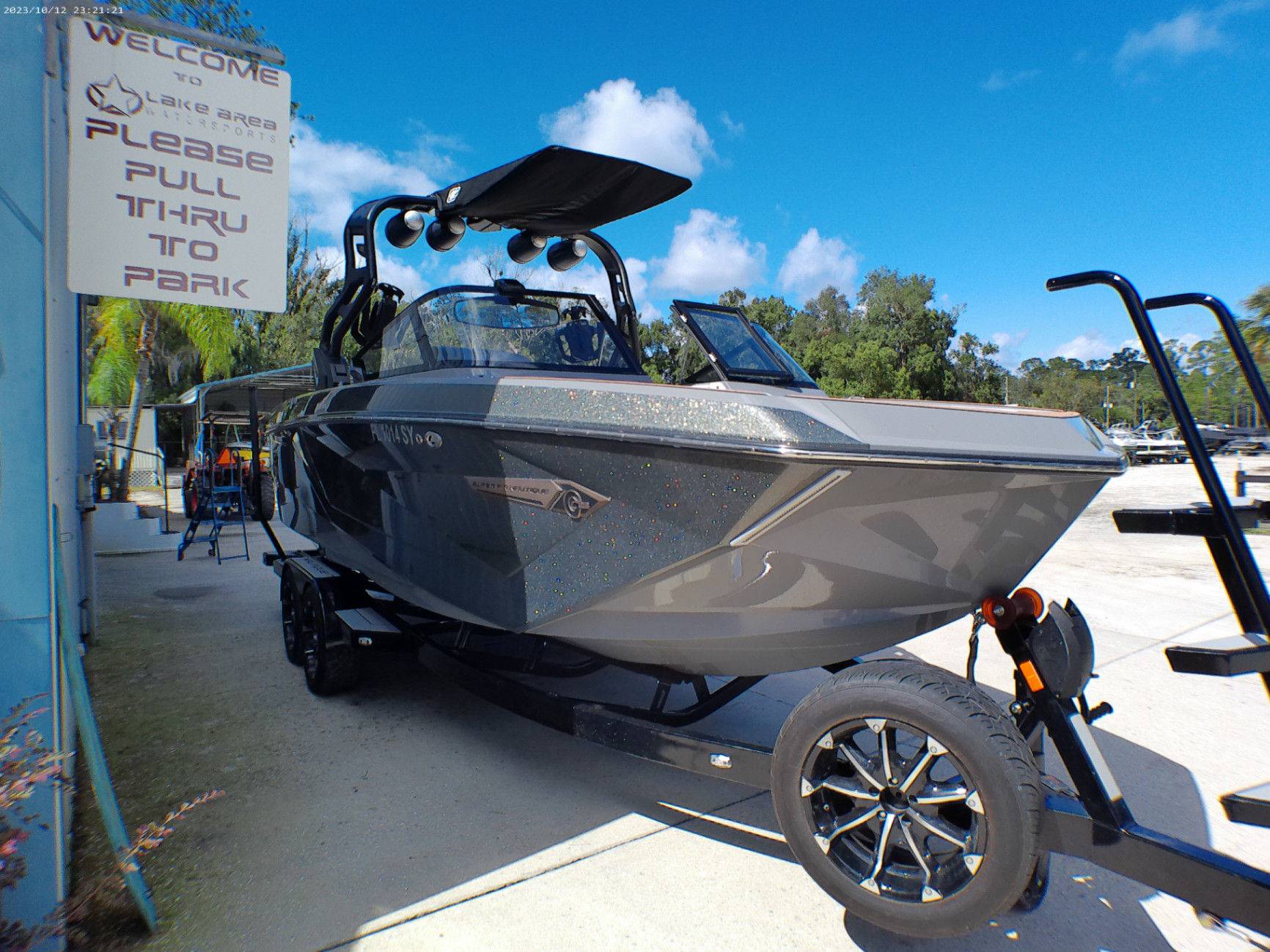 2021 Nautique G23