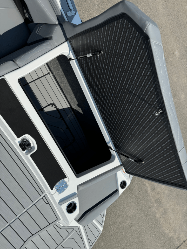 2025 Nautique G23