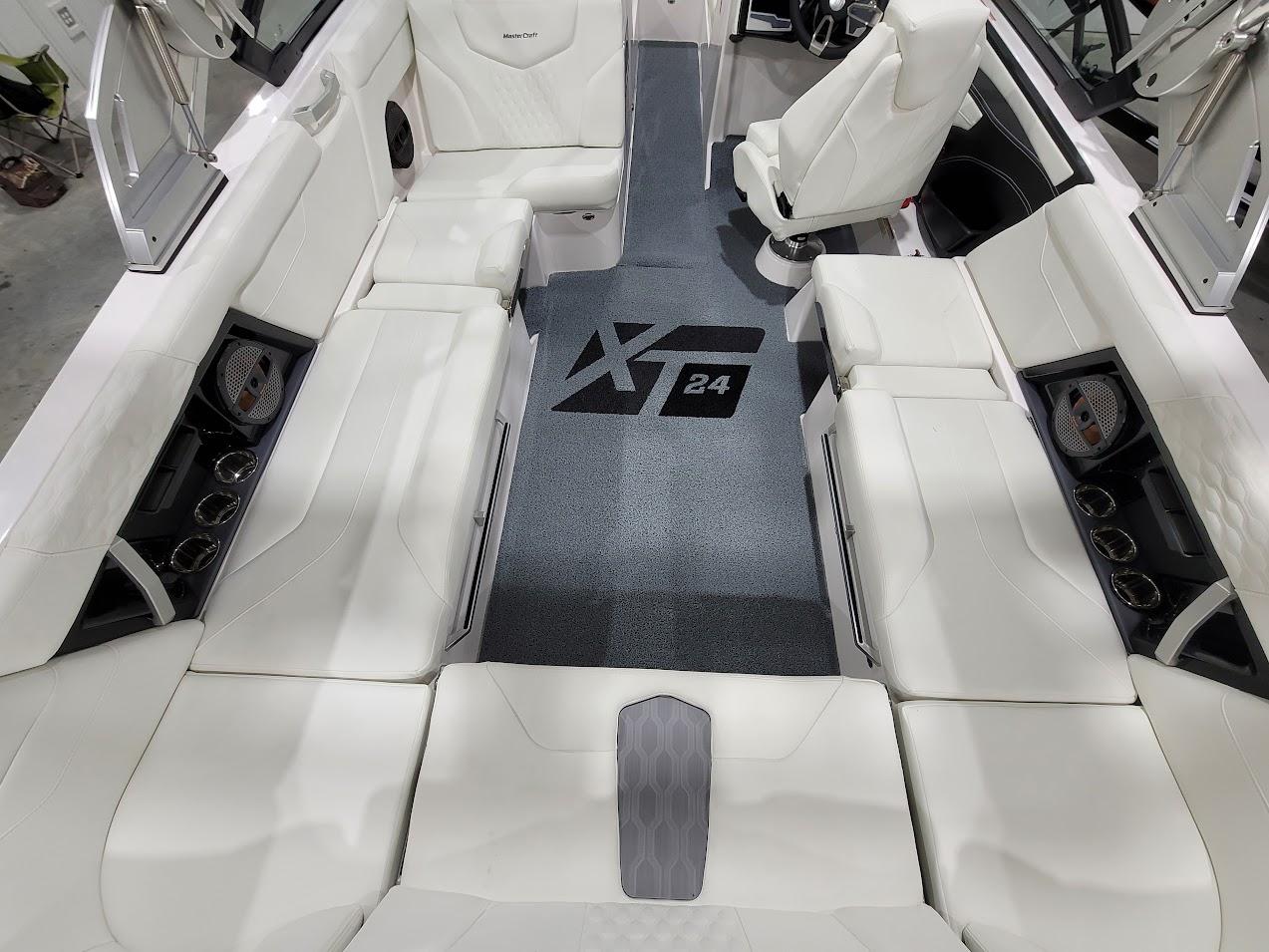 2024 MasterCraft XT24