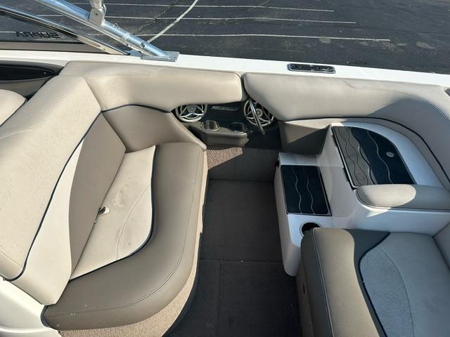 2010 Supra Sunsport 22V