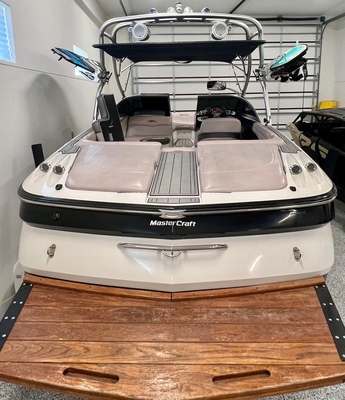 2006 Mastercraft X45 w/ larger 8.1 liter INDMAR engine – Excellent Condition!