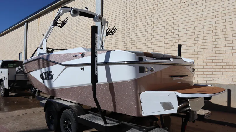 2025 AXIS T-SERIES T235
