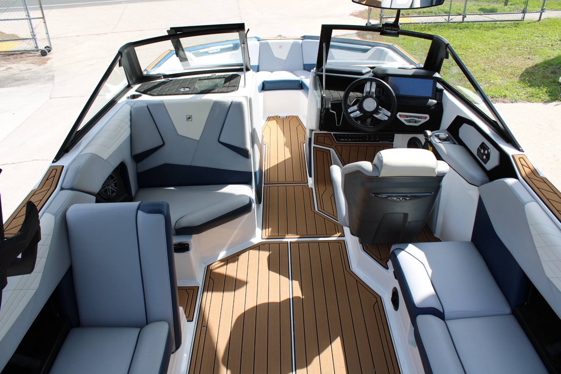 2022 Nautique S23