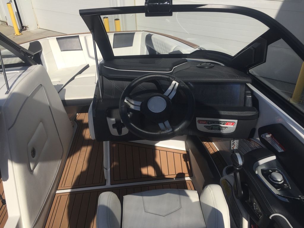 2020 Nautique Super Air Nautique G21