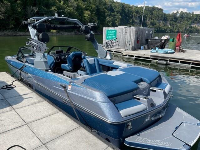 2023 Malibu M240 Beautiful Boat Supercharged LT4 59 Hours