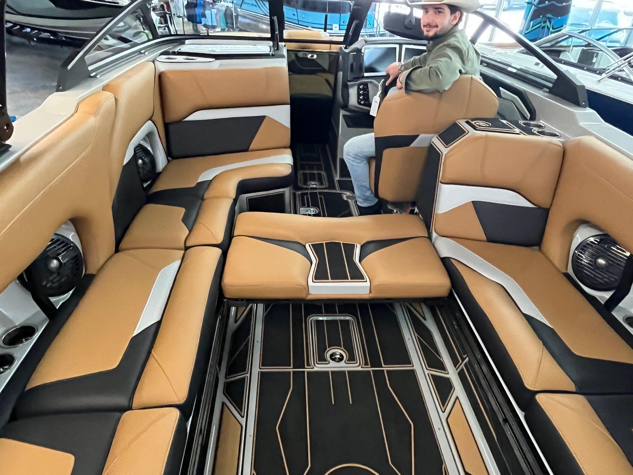 2023 Centurion RI245