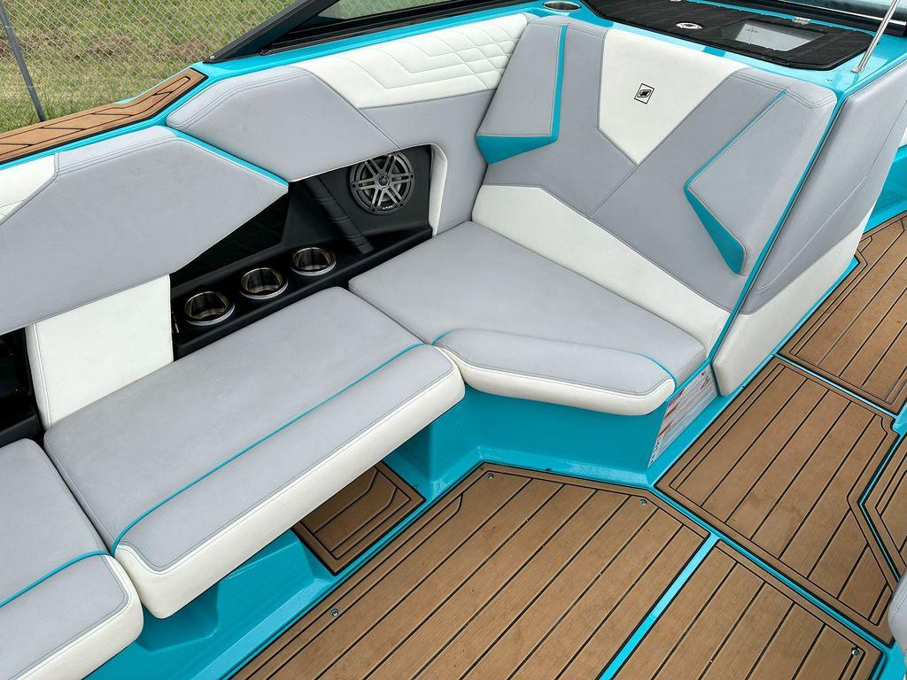 2022 Nautique S23