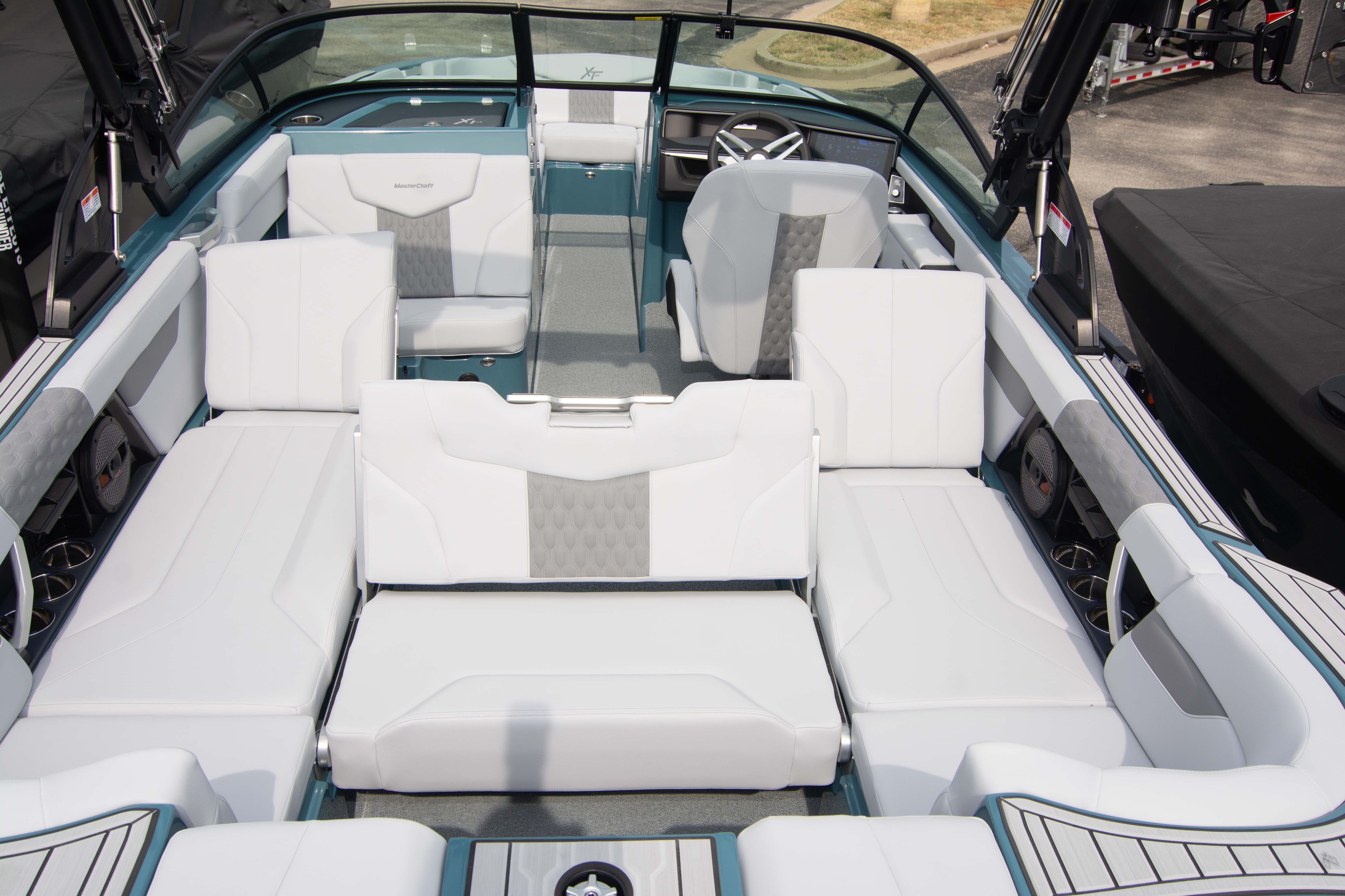 2025 Mastercraft XT24