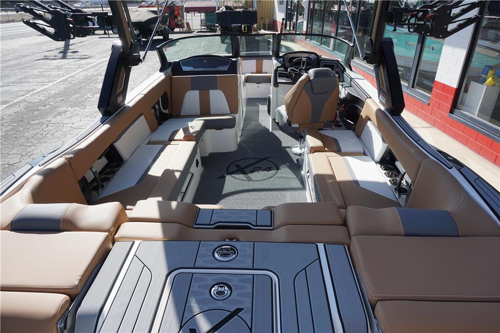 2024 MasterCraft X24 Supercharged