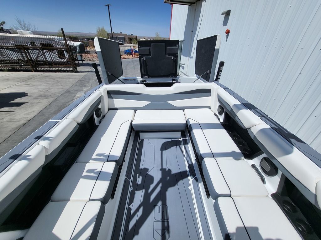 2025 Axis Wake Research A245