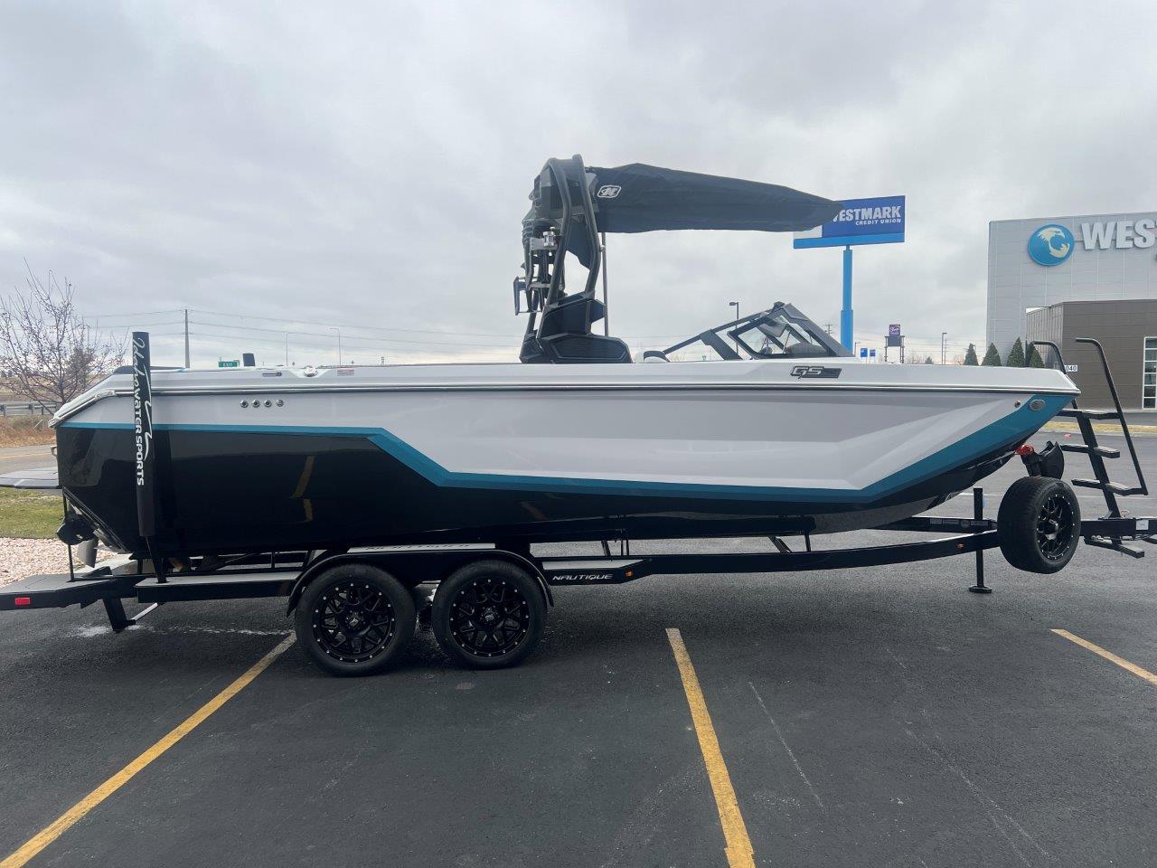 2025 Nautique GS24
