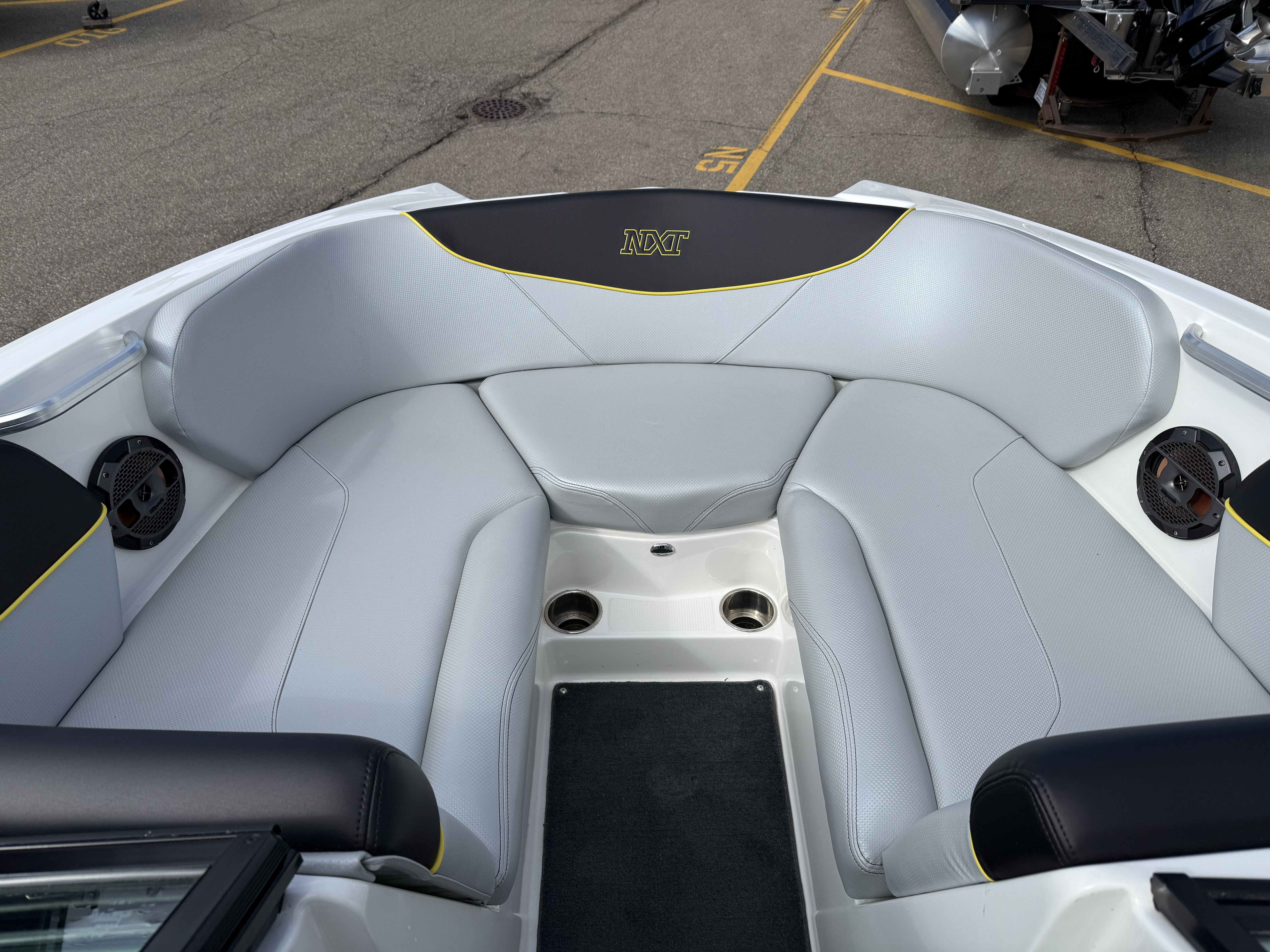 2019 MasterCraft NXT22