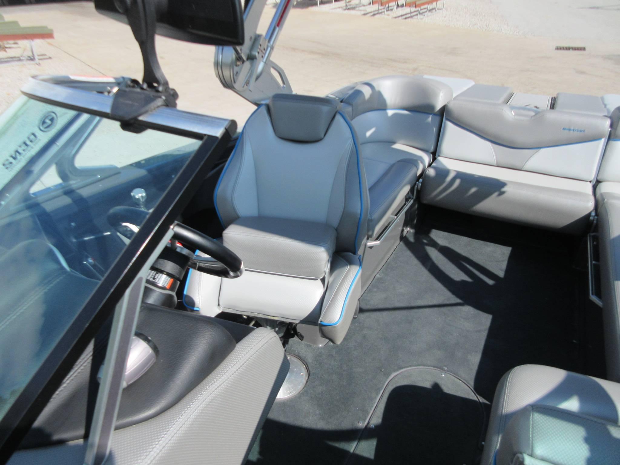 2017 MasterCraft XT23