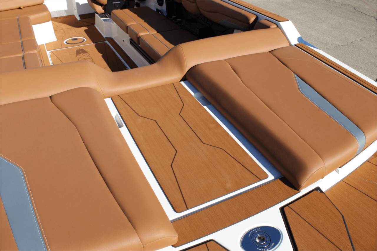 2025 Axis T250