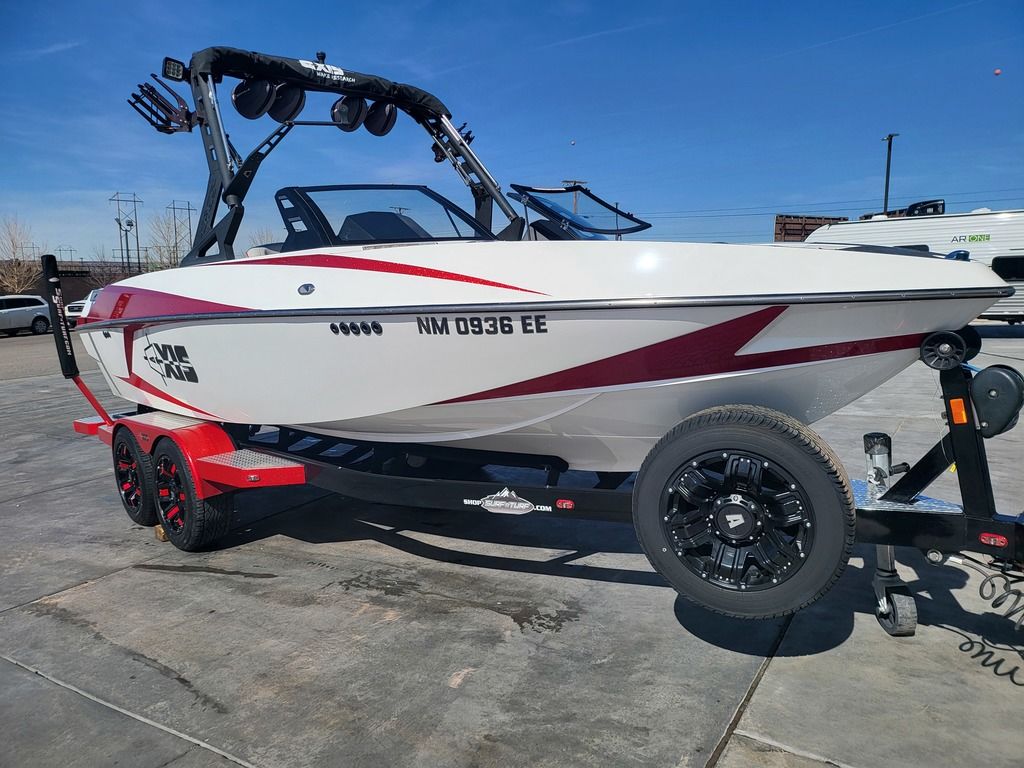 2017 Axis Wake Research T22