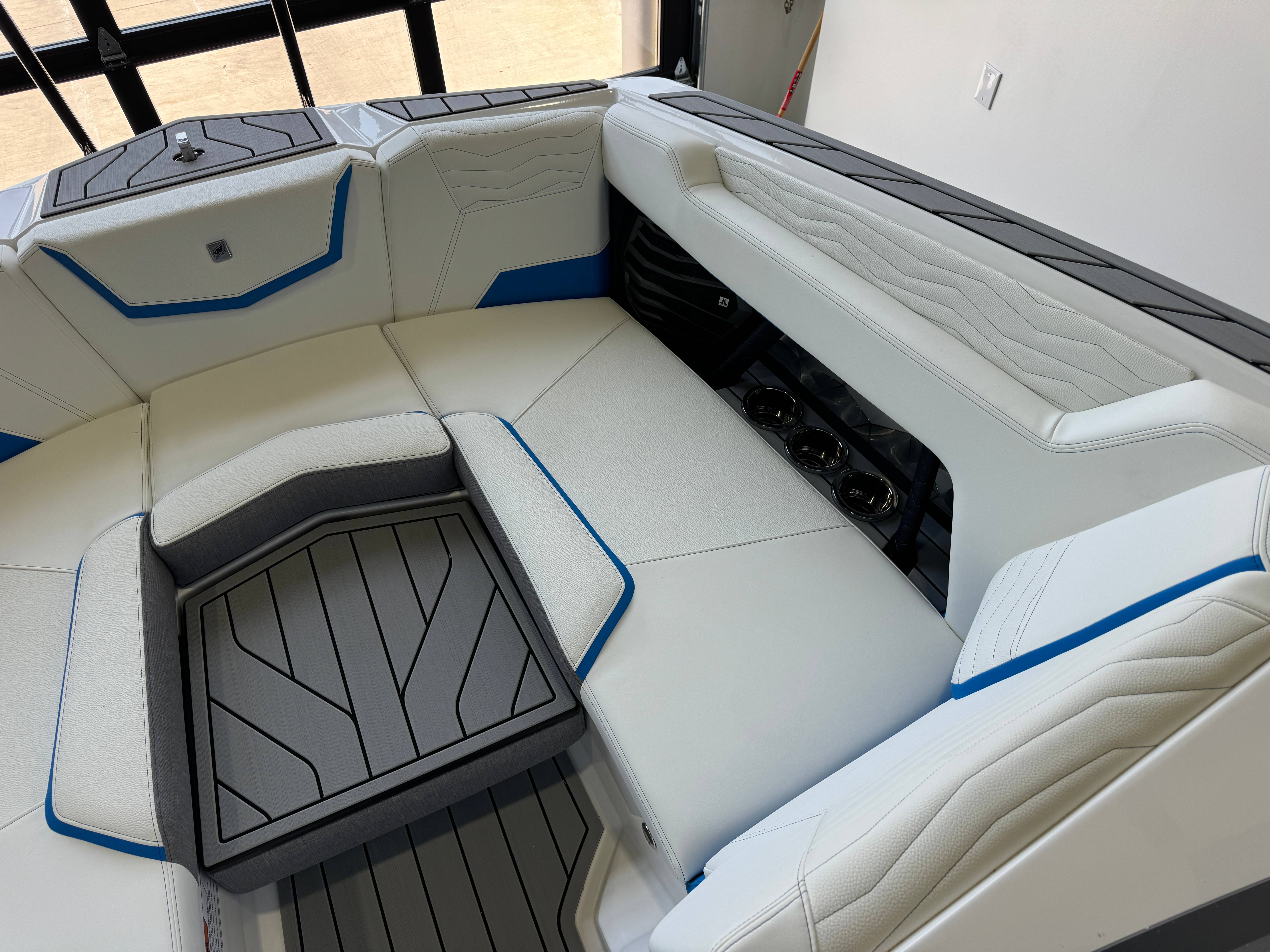 2025 Nautique Super Air Nautique G23
