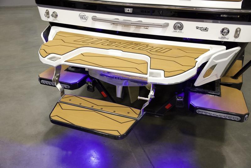 2025 Malibu 22 MXZ