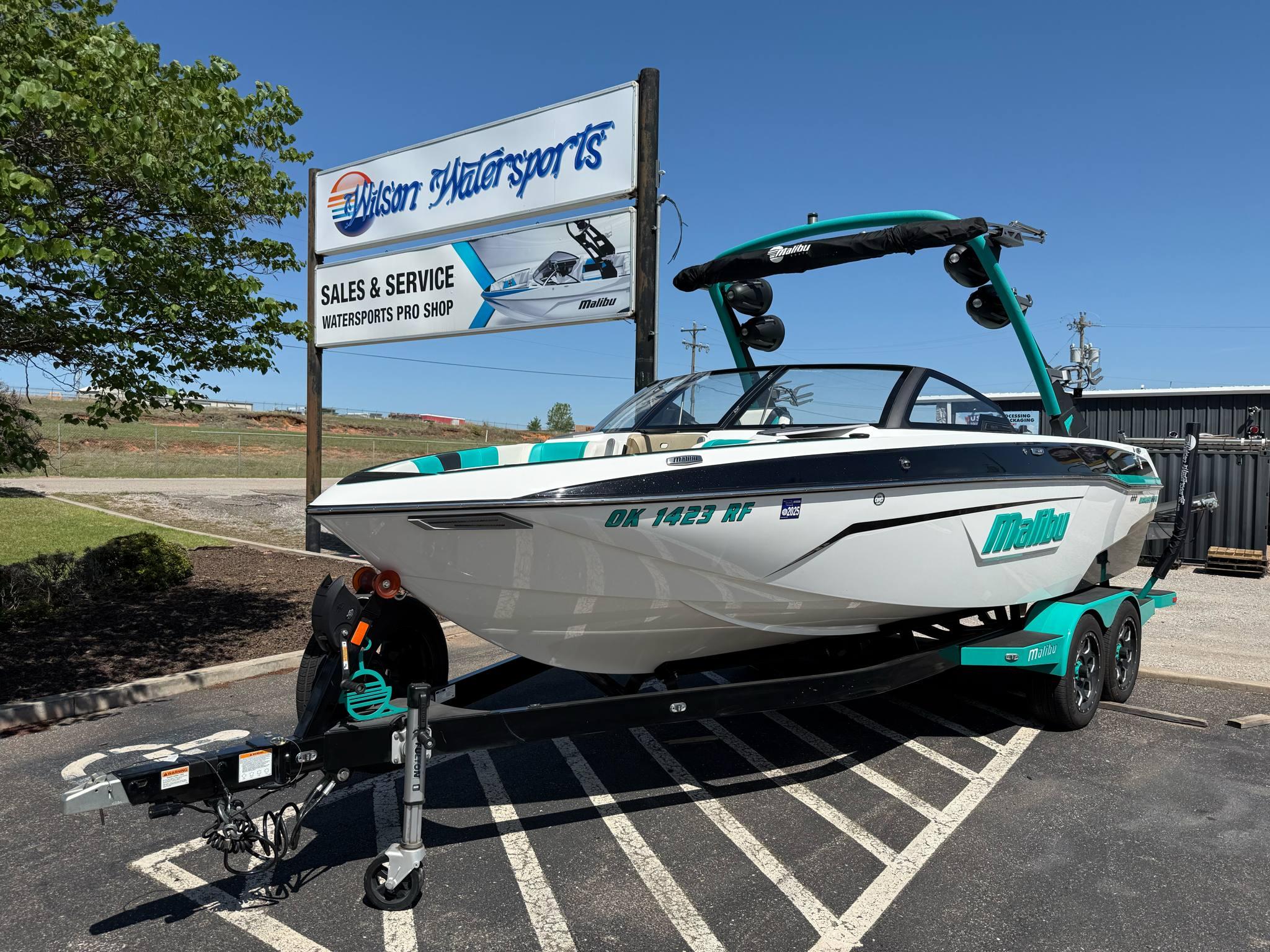 LIKE NEW 2023 Malibu 23LSV
