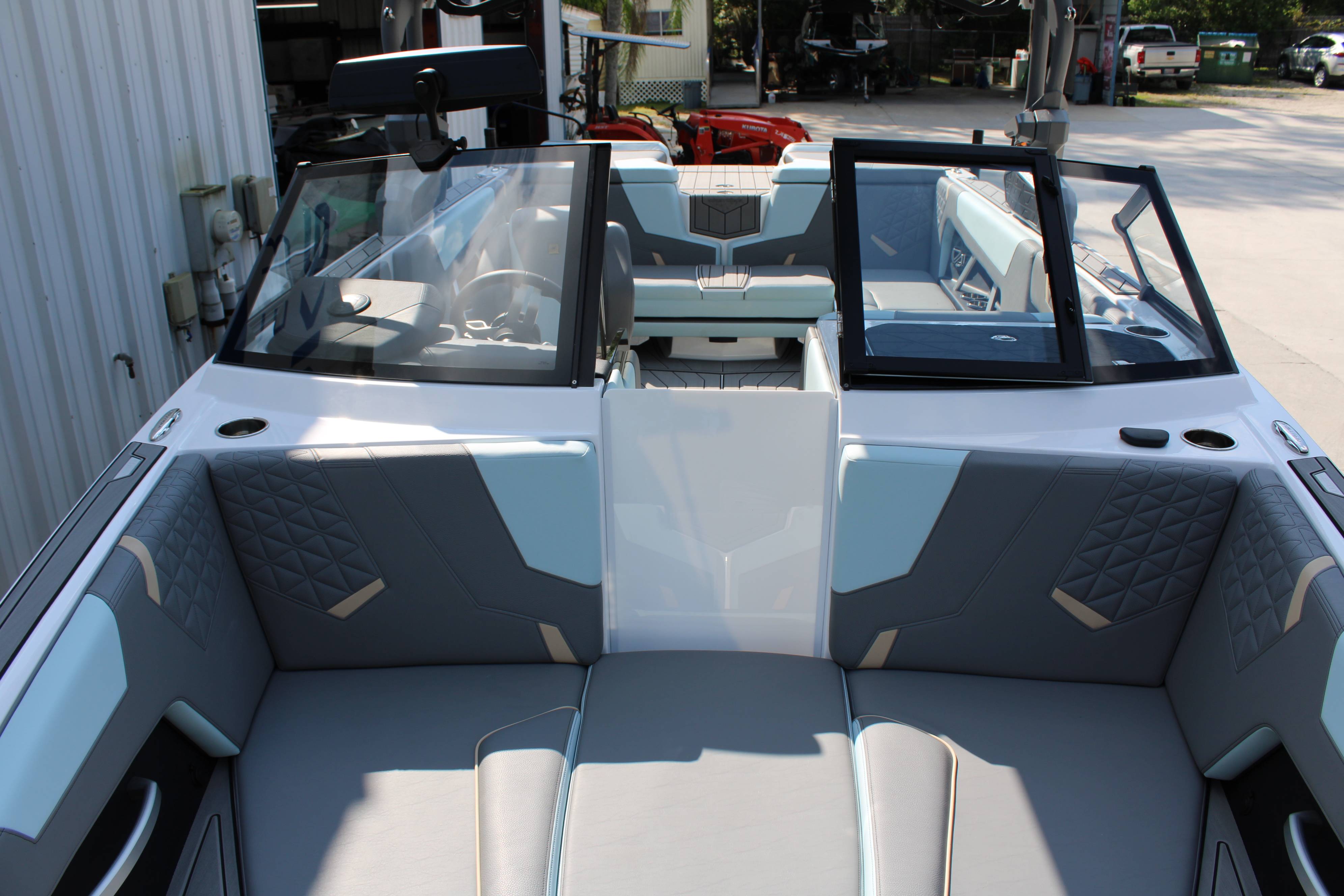 2025 Nautique GS22