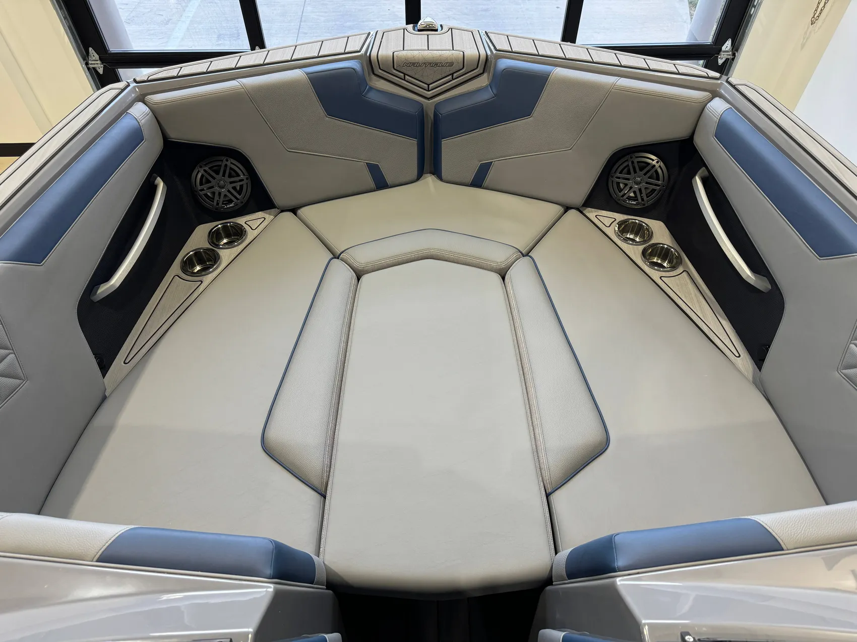 2025 Nautique GS24