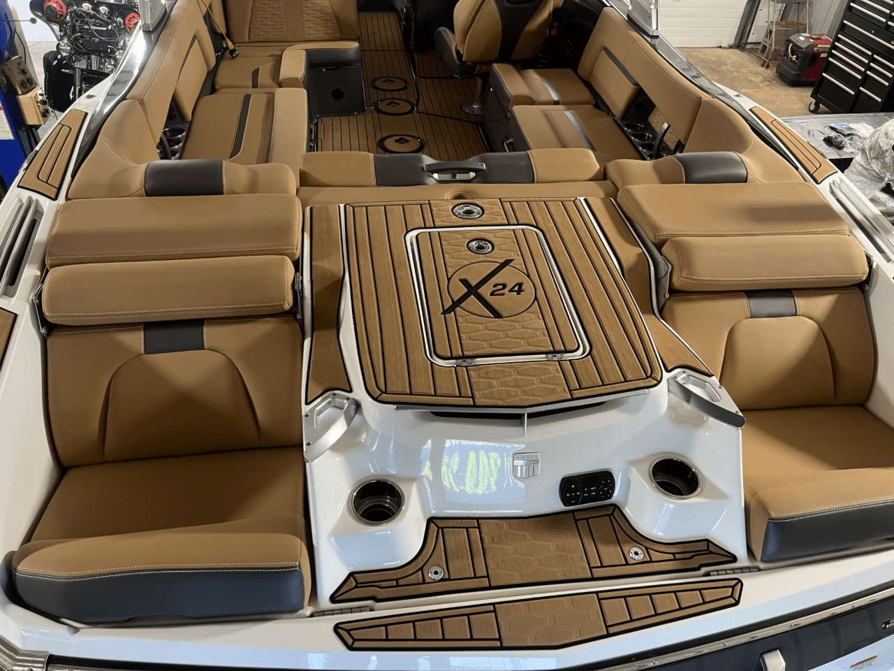 Low Hrs 2020 Mastercraft X24 w/trailer