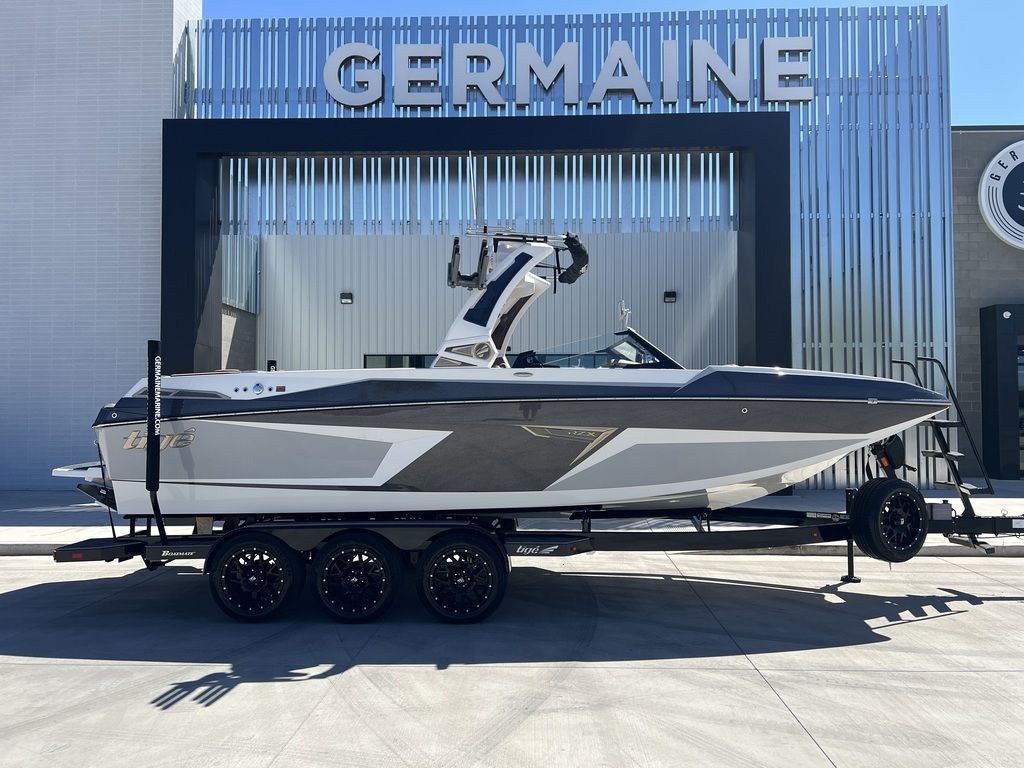 boat.Title