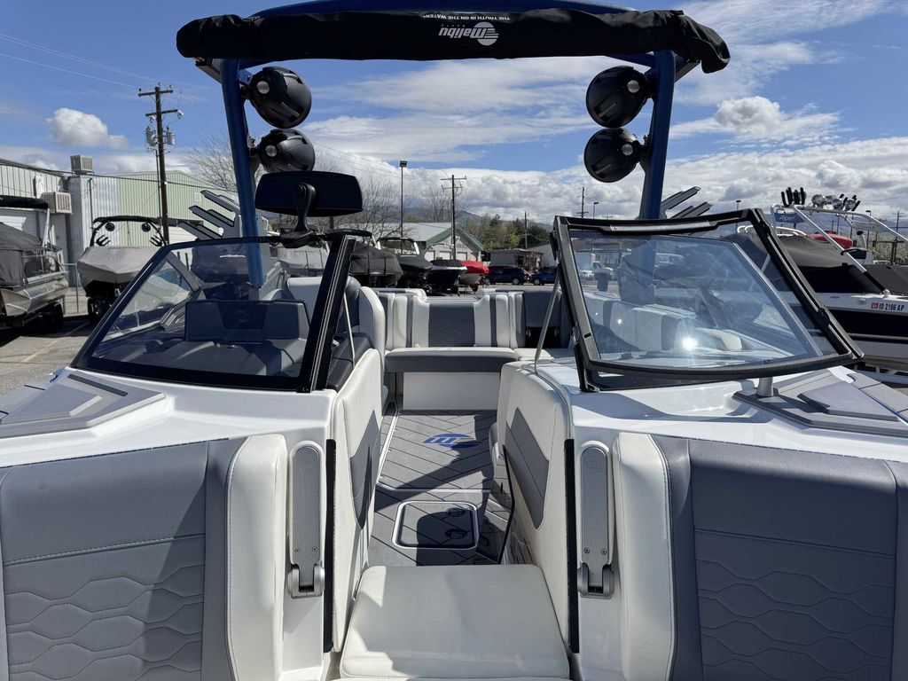 2024 Malibu Boats Wakesetter 23 LSV