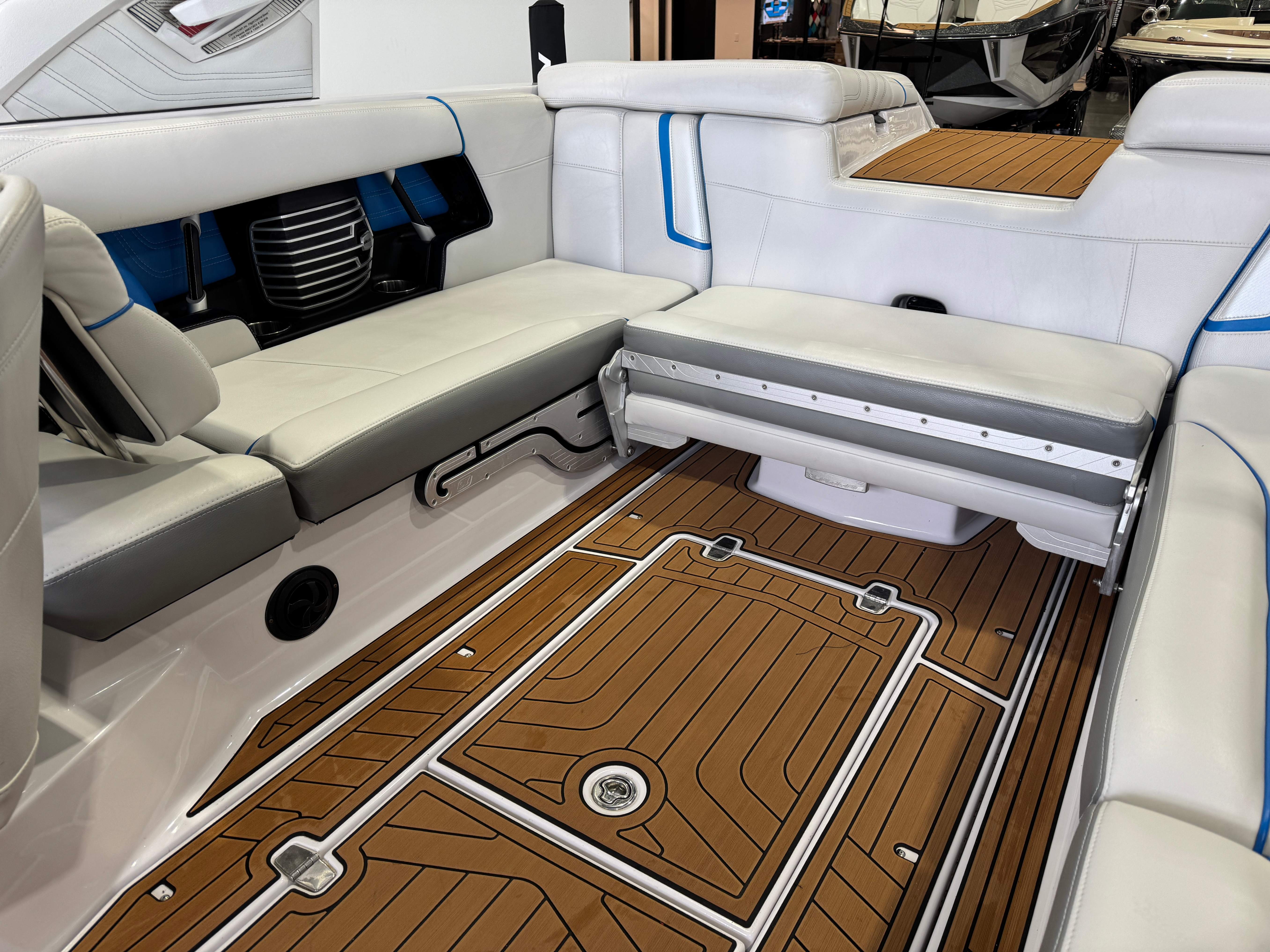 2013 Nautique Super Air Nautique